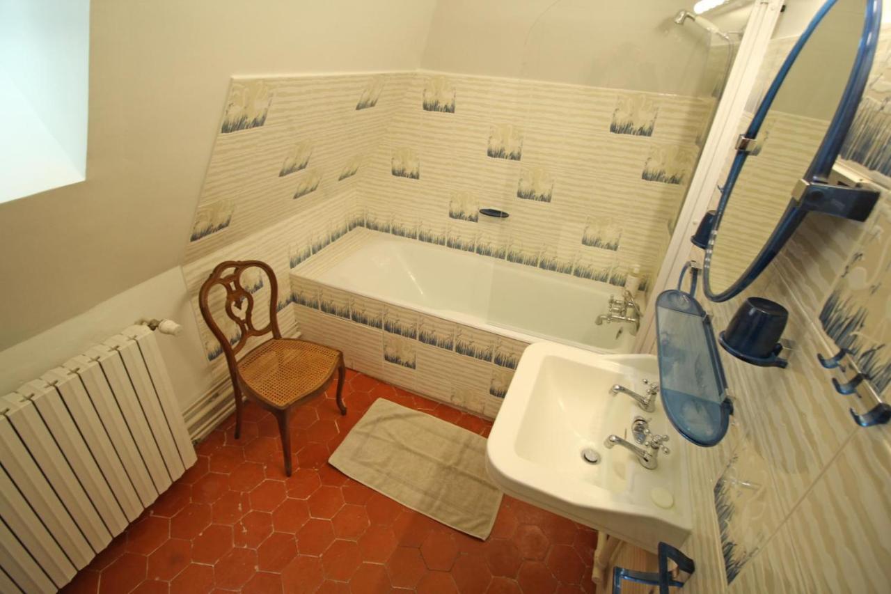 Domaine De Bort Bed & Breakfast Saint-Priest-Taurion Exterior photo